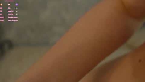 Snapshot of libbyshepard chatting on October 10, 3:49 am Elena online show from October 10, 3:49 am