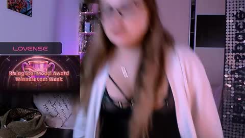 libra_mia online show from December 15, 2:49 am