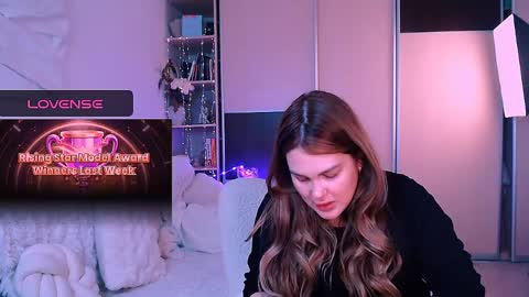 libra_mia online show from March 25, 12:22 pm