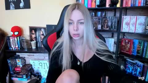 Anna online show from April 7, 8:15 am