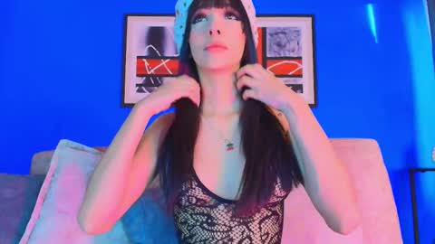 Snapshot of liccy_hall chatting on December 3, 11:41 am Valentina Hall online show from December 3, 11:41 am