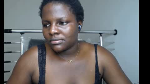 Snapshot of lick_pussyjuice chatting on January 18, 10:17 pm kimani online show from January 18, 10:17 pm