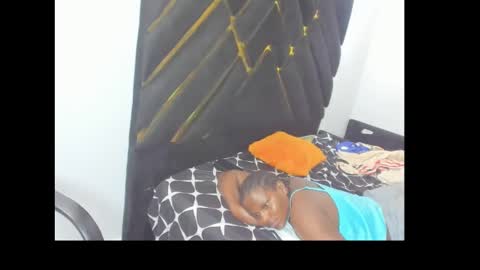 Snapshot of lick_pussyjuice chatting on February 8, 2:47 am kimani online show from February 8, 2:47 am