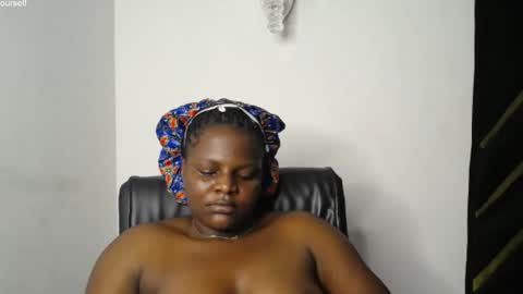 Snapshot of lick_pussyjuice chatting on February 13, 12:11 pm kimani online show from February 13, 12:11 pm