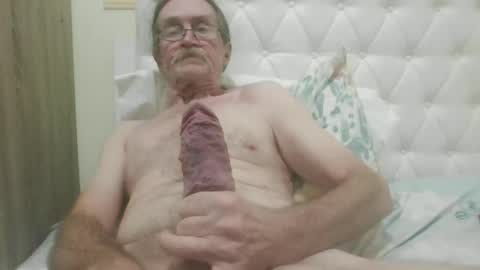 Snapshot of lickittostickit chatting on January 9, 7:52 am lickittostickit online show from January 9, 7:52 am