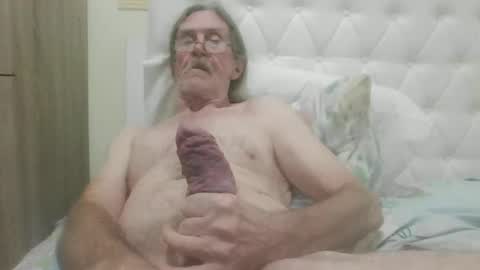 Snapshot of lickittostickit chatting on January 13, 12:02 pm lickittostickit online show from January 13, 12:02 pm