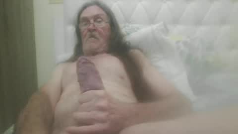 Snapshot of lickittostickit chatting on January 17, 5:32 am lickittostickit online show from January 17, 5:32 am