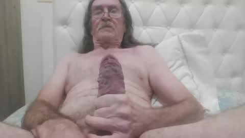 Snapshot of lickittostickit chatting on January 20, 3:04 am lickittostickit online show from January 20, 3:04 am