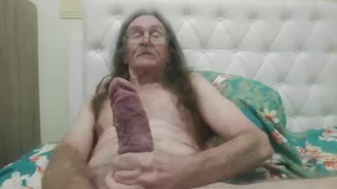 Snapshot of lickittostickit chatting on February 5, 7:50 am lickittostickit online show from February 5, 7:50 am