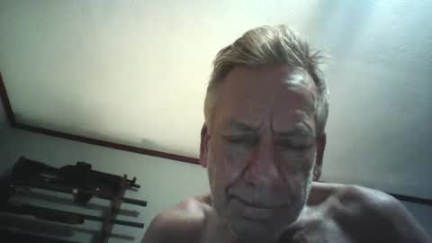 lickmysnowballs online show from October 30, 6:52 pm