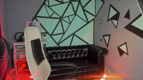 Hey My name is Lida online show from June 29, 9:48 am