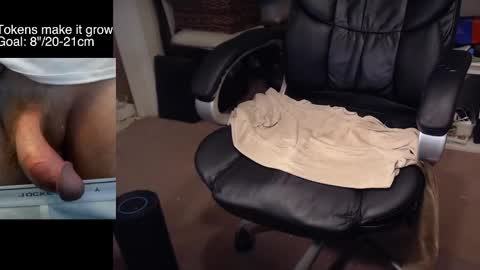 Snapshot of liebestool008 chatting on October 20, 3:51 am 8curve online show from October 20, 3:51 am