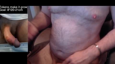 Snapshot of liebestool008 chatting on December 14, 2:00 pm 8curve online show from December 14, 2:00 pm