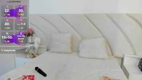 Emily  online show from April 14, 9:54 pm