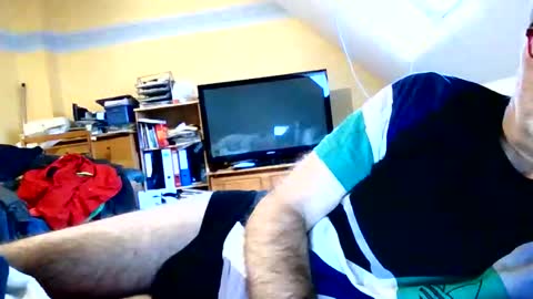 Snapshot of lifeguard007 chatting on October 26, 7:58 am lifeguard007 online show from October 26, 7:58 am