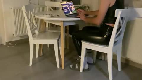 Snapshot of liferacw chatting on October 19, 7:58 pm SofieXxxDoll online show from October 19, 7:58 pm