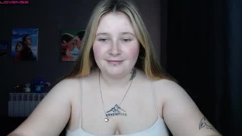 Snapshot of light_lunaa chatting on September 29, 7:02 am light_lunaa online show from September 29, 7:02 am