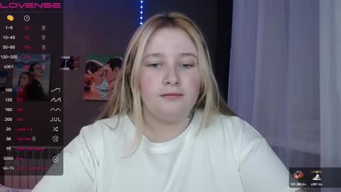 Snapshot of light_lunaa chatting on November 8, 10:59 am light_lunaa online show from November 8, 10:59 am