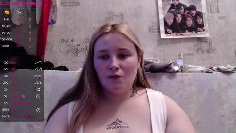 Snapshot of light_lunaa chatting on November 11, 10:04 am light_lunaa online show from November 11, 10:04 am