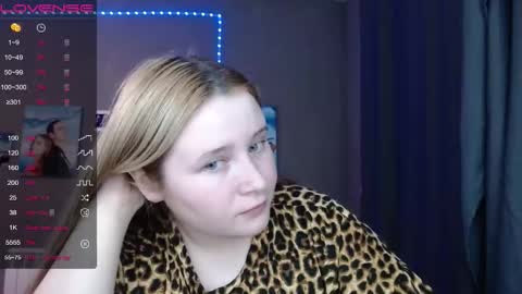 Snapshot of light_lunaa chatting on November 20, 2:50 pm light_lunaa online show from November 20, 2:50 pm