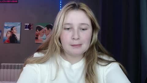 Snapshot of light_lunaa chatting on November 28, 3:36 pm light_lunaa online show from November 28, 3:36 pm