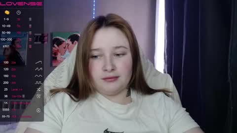 Snapshot of light_lunaa chatting on February 9, 7:12 am light_lunaa online show from February 9, 7:12 am