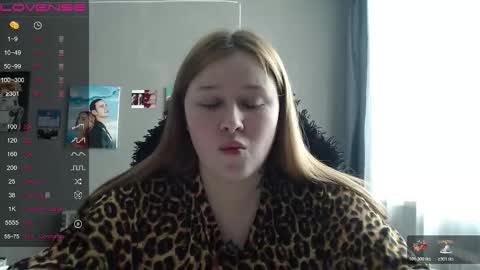 Snapshot of light_lunaa chatting on March 8, 10:41 am light_lunaa online show from March 8, 10:41 am