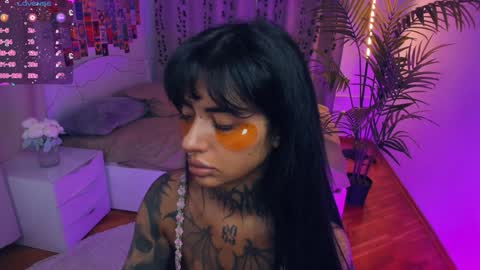 Snapshot of light_my_f1re chatting on January 18, 6:06 am Melissa online show from January 18, 6:06 am