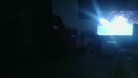 Snapshot of lightskinbambie chatting on December 18, 10:32 am lightskinbambie online show from December 18, 10:32 am