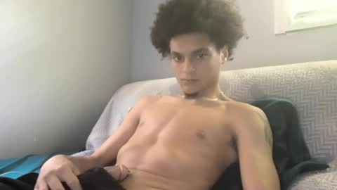 lightskinwithgirth online show from April 14, 5:19 pm