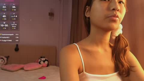 Lihn Pham online show from April 15, 7:48 am