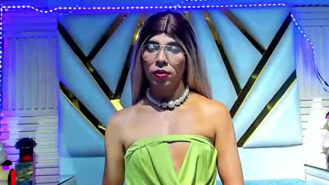 Snapshot of liiacollins chatting on October 29, 1:13 pm liiacollins online show from October 29, 1:13 pm