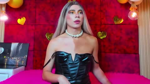 Snapshot of liiacollins chatting on November 15, 9:43 pm liiacollins online show from November 15, 9:43 pm