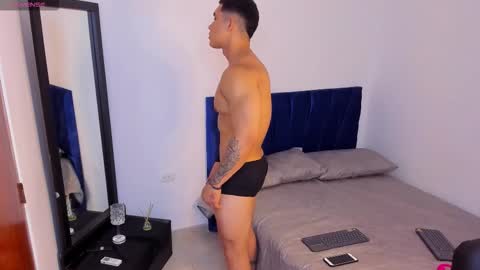 liiam_jesus online show from October 8, 2:47 pm