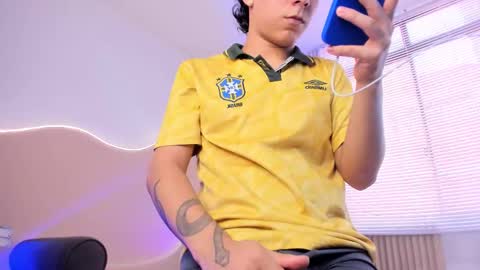 Liiam online show from March 3, 8:15 pm