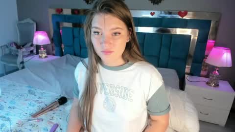 Lia online show from April 15, 4:30 am