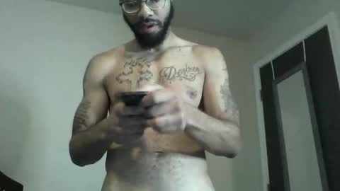 Snapshot of liightskinlover chatting on December 1, 5:51 pm liightsinlover online show from December 1, 5:51 pm