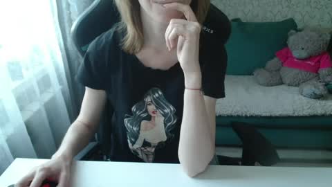 Snapshot of liissax chatting on June 17, 4:52 pm Liissax online show from June 17, 4:52 pm