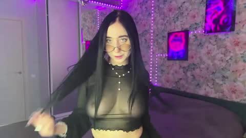 Lizzy 3 online show from June 2, 12:51 pm