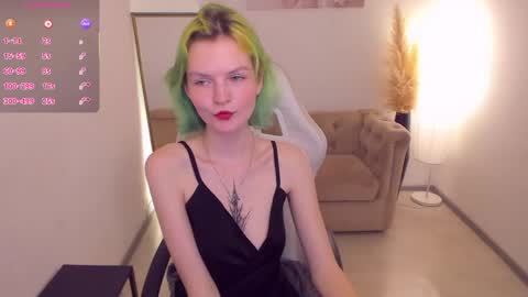 Snapshot of lika_sky chatting on April 22, 3:57 pm lika_sky online show from April 22, 3:57 pm