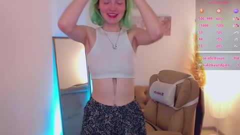 Snapshot of lika_sky chatting on May 5, 11:07 am lika_sky online show from May 5, 11:07 am