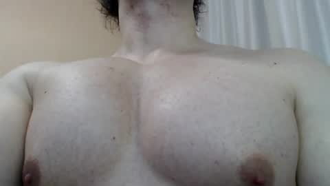 Snapshot of likwidator84 chatting on July 31, 10:14 am Maximus online show from July 31, 10:14 am