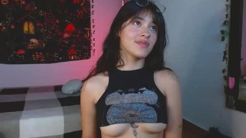 lil angel7 online show from February 13, 2:40 am