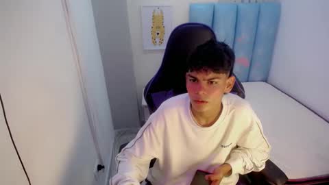 LIAM online show from December 1, 3:11 am