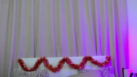 Lil Bella G online show from December 13, 10:51 am