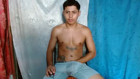 lil_condor_baby online show from October 6, 9:23 pm