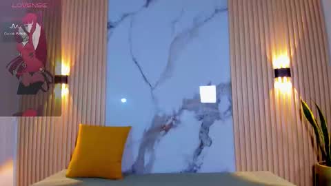 Snapshot of lil_eva2 chatting on December 1, 7:30 pm Lil Eva online show from December 1, 7:30 pm