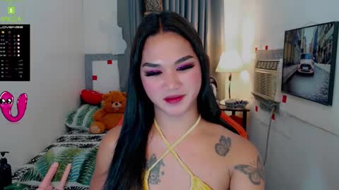 Snapshot of lil_fantacy chatting on February 16, 8:44 pm LILY online show from February 16, 8:44 pm