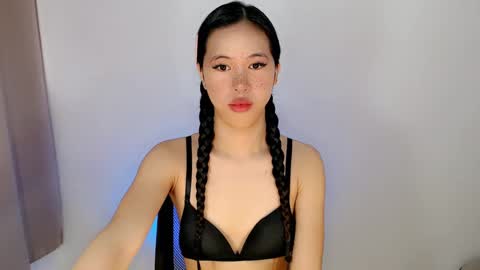 Snapshot of lil_grace1 chatting on December 31, 3:55 am grace online show from December 31, 3:55 am