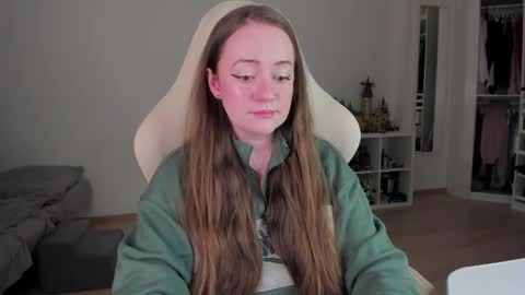 for free registration 3  online show from April 9, 10:26 pm